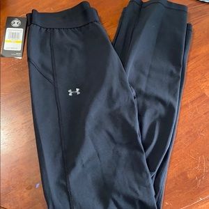 Women’s medium under armor pants NWT